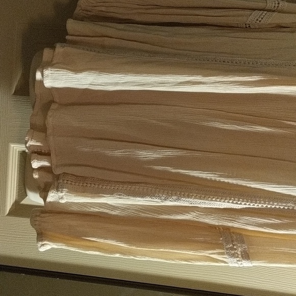 Pretty blouse - Picture 4 of 4